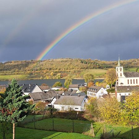 Haus Mit Idyllischem Seeblick Schalkenmehren Buitenkant foto
