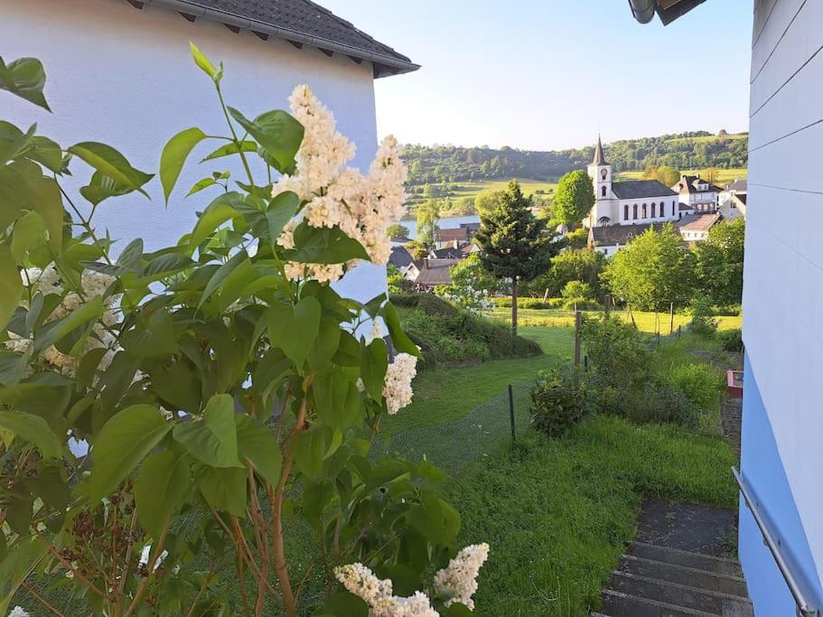 Haus Mit Idyllischem Seeblick Schalkenmehren Buitenkant foto